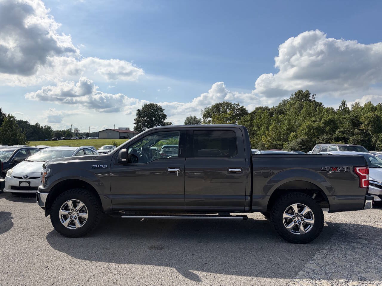 Used 2019 Ford F150 XLT w/ Equipment Group 302A Luxury AWD/4WD image 2