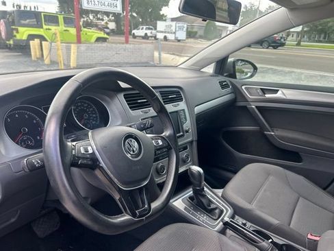 Used 2017 Volkswagen Golf S AWD/4WD image 9