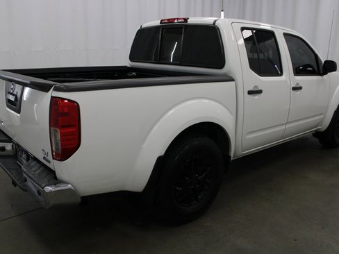 Used 2018 Nissan Frontier SV w/ Value Truck Package image 5