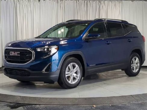 Used 2020 GMC Terrain SLE w/ Driver Convenience Package FWD image 5