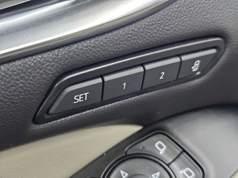 Used 2023 Buick Enclave Avenir w/ Avenir Technology Package AWD/4WD image 35