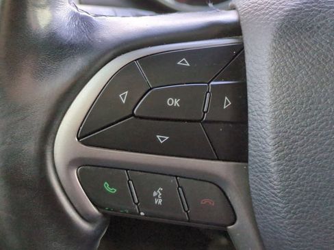 Used 2020 Jeep Grand Cherokee Limited image 25