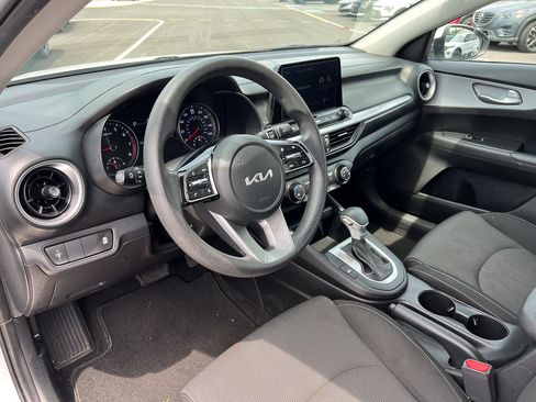 Used 2023 Kia Forte LXS FWD image 12