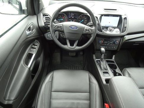 Used 2018 Ford Escape Titanium AWD/4WD image 16