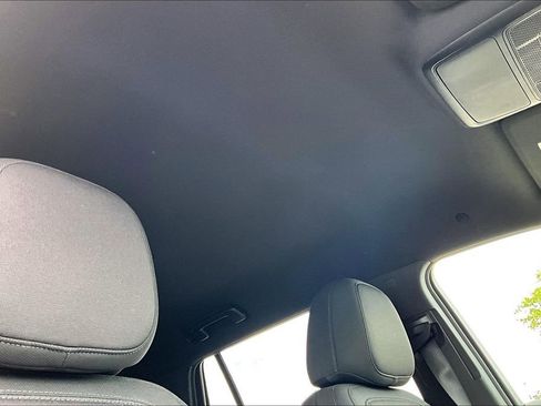 Used 2025 Chevrolet Equinox LT FWD image 20