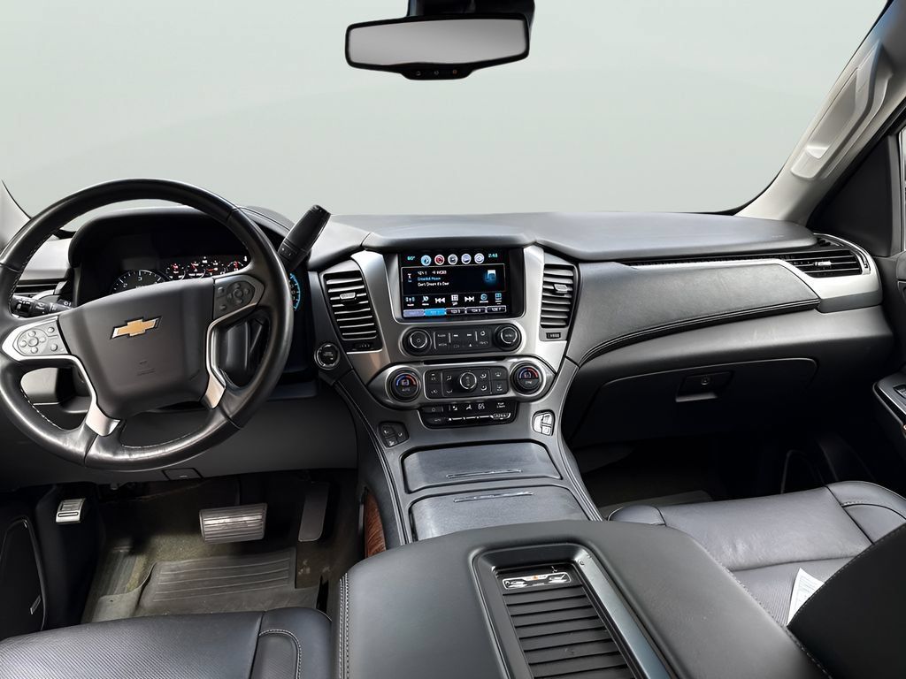 Used 2017 Chevrolet Suburban Premier AWD/4WD image 20