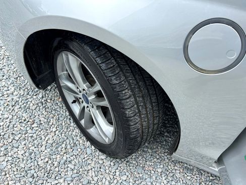 Used 2015 Ford Fusion Energi Titanium w/ Driver Assist Package image 27