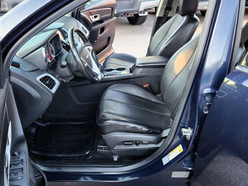 Used 2017 GMC Terrain SLT w/ Open Road Package image 27