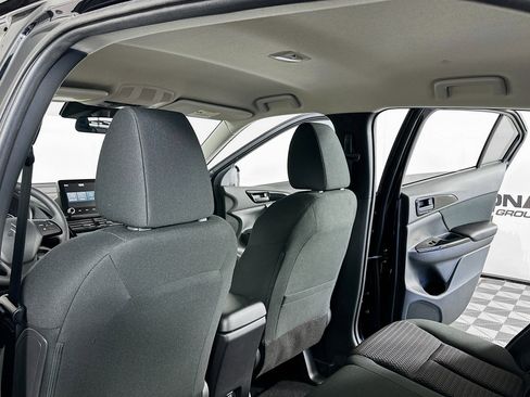 New 2024 Mitsubishi Eclipse Cross LE image 6