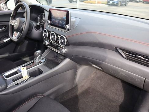 Certified 2025 Nissan Sentra SR image 26