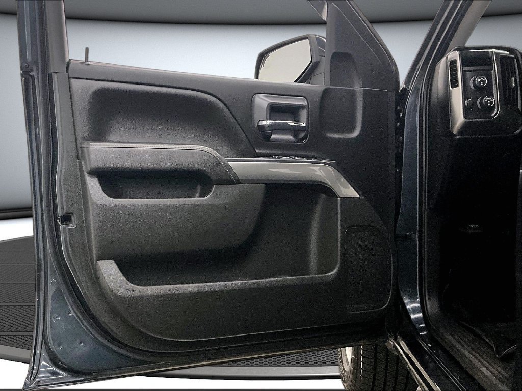 Used 2018 Chevrolet Silverado 1500 LT w/ All Star Edition AWD/4WD image 20