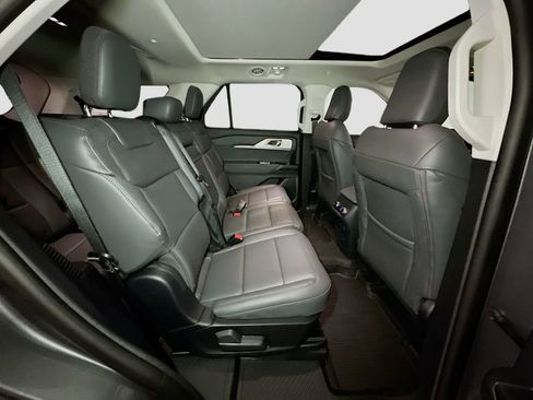New 2026 Ford Explorer Active w/ Active Comfort Package AWD/4WD image 35