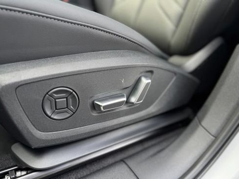 New 2026 Audi Q3 quattro 2.0T AWD/4WD image 12