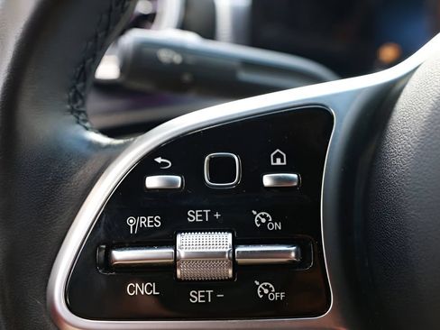 Used 2021 Mercedes-Benz CLA 250 image 39