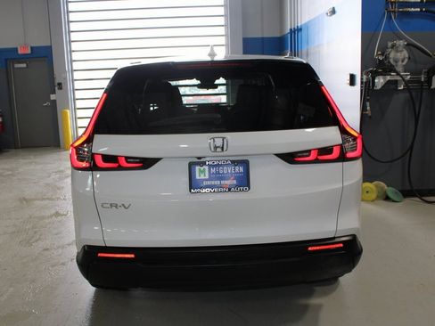 Used 2023 Honda CR-V EX image 40