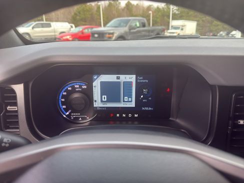 Used 2022 Ford Bronco Big Bend image 16