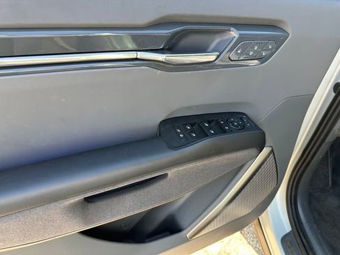 Used 2024 Kia EV9 Land image 21