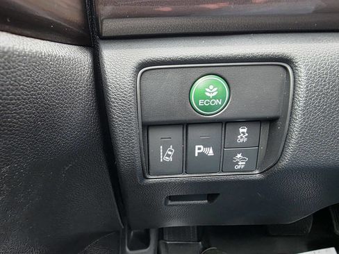 Used 2017 Honda Accord Touring image 19