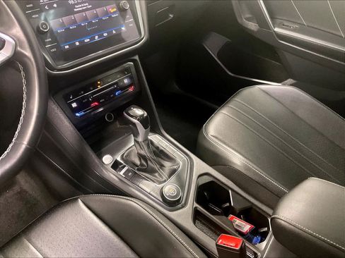 Used 2023 Volkswagen Tiguan SE image 20