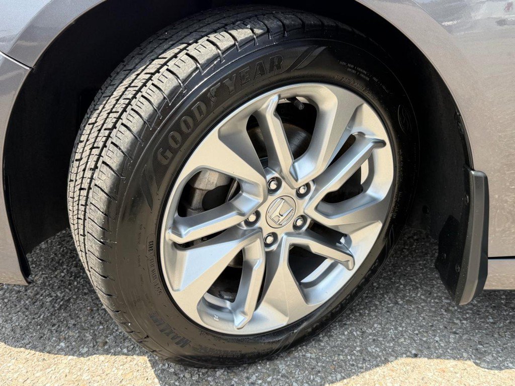 Used 2019 Honda Accord LX image 40