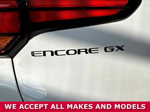 Used 2024 Buick Encore GX Preferred FWD image 21