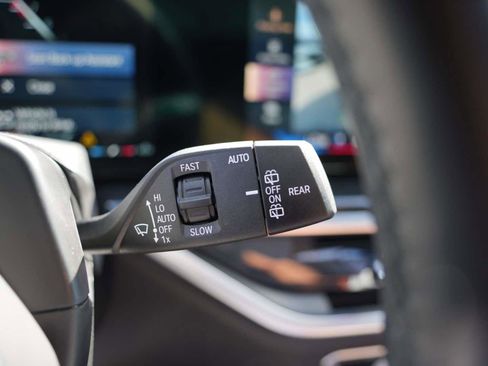 Used 2025 BMW X5 xDrive40i image 28