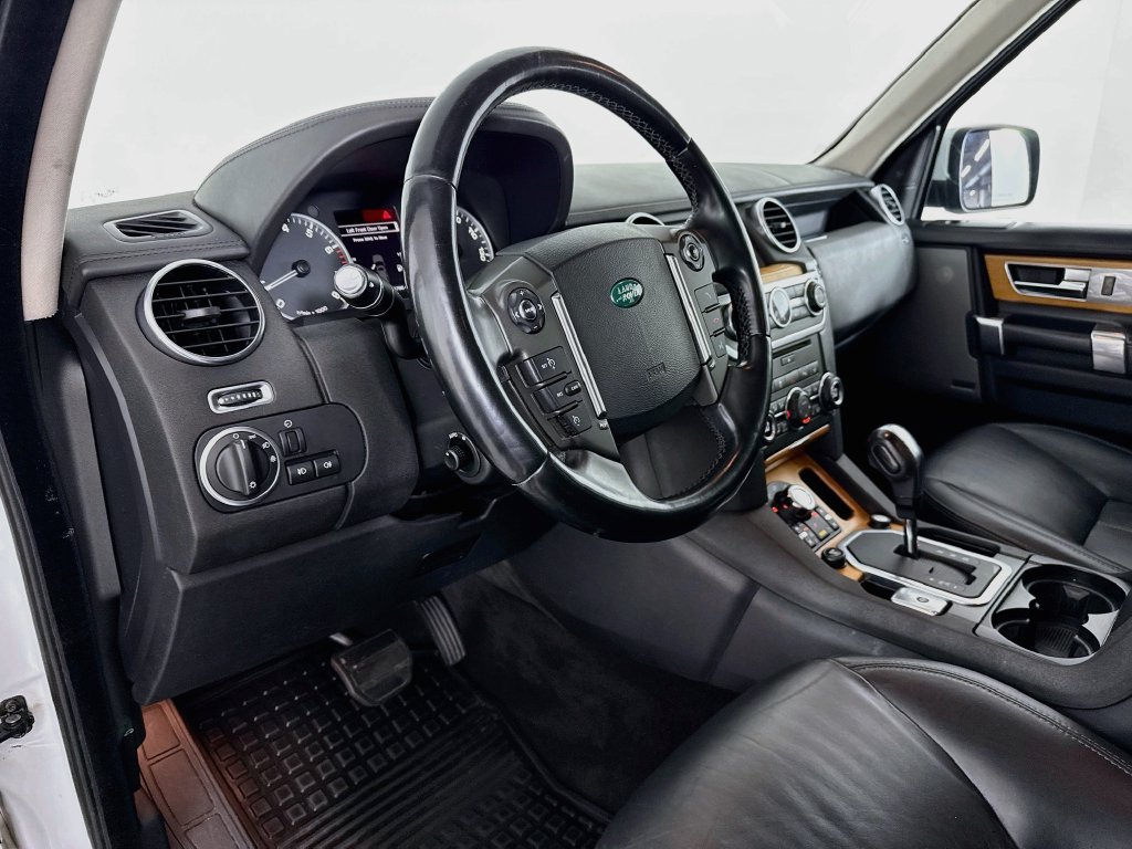 Used 2013 Land Rover LR4 HSE LUX AWD/4WD image 4