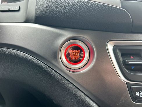 Used 2019 Honda Ridgeline RTL image 17