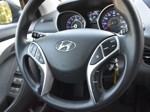 Used 2012 Hyundai Elantra GLS w/ Preferred Pkg 3 FWD image 25
