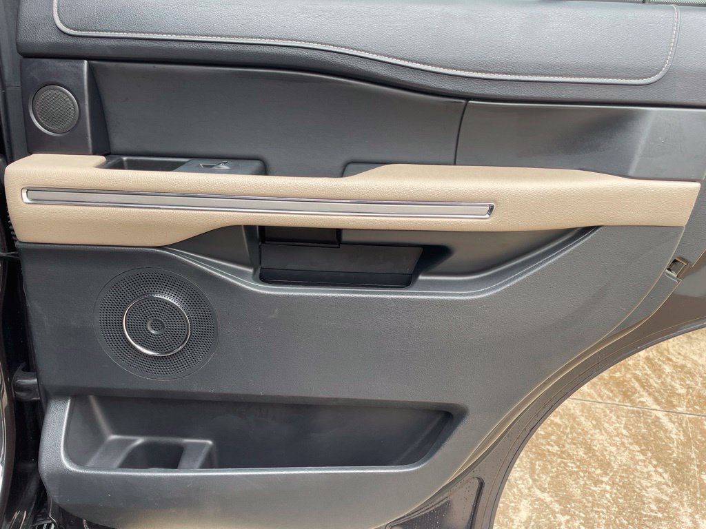 Used 2024 Ford Expedition Limited RWD image 27