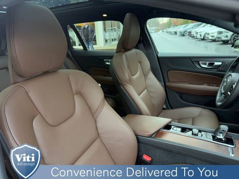 Certified 2025 Volvo V60 B5 Cross Country Plus image 30