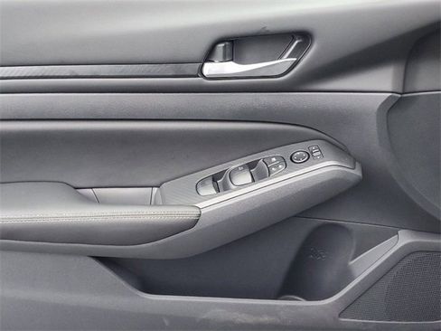 New 2025 Nissan Altima 2.5 SV w/ SV Special Edition Package image 5