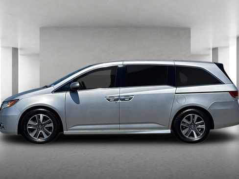 Used 2015 Honda Odyssey Touring image 7