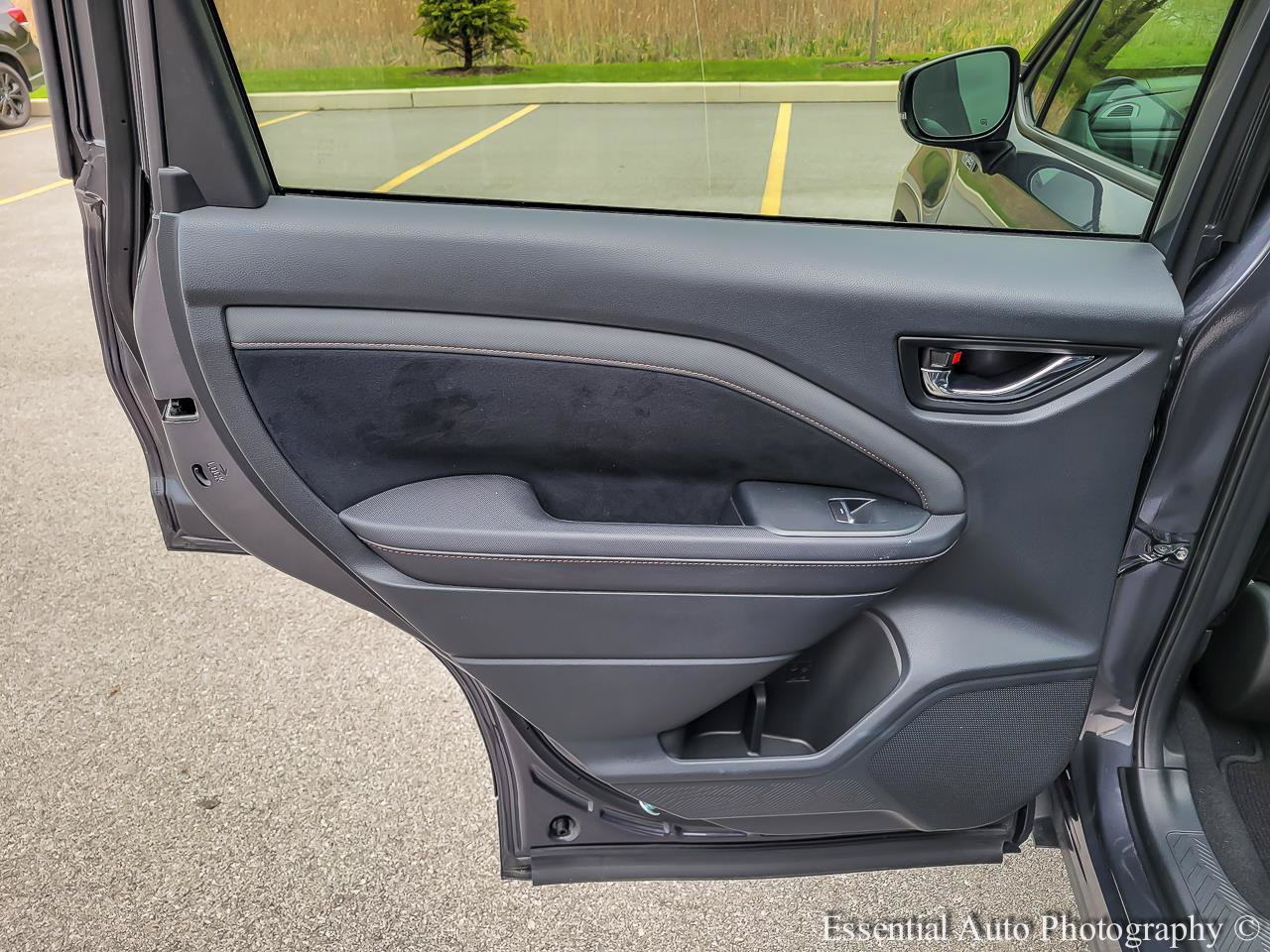 Used 2025 Subaru Forester Touring AWD/4WD image 37