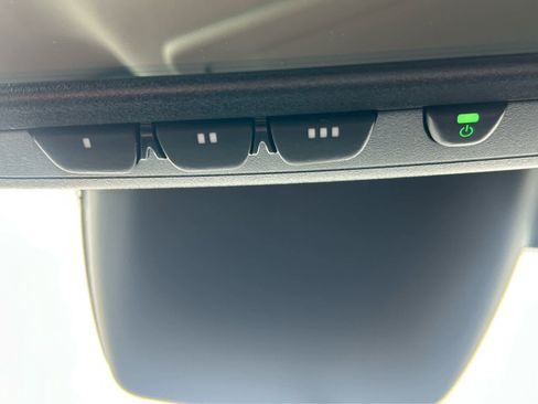 Used 2021 Toyota Highlander XLE AWD/4WD image 44