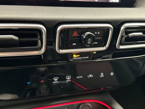 New 2026 Nissan Sentra SR image 18