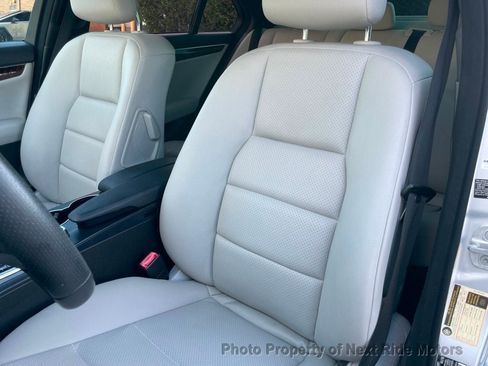 Used 2012 Mercedes-Benz C 250 Sedan image 13