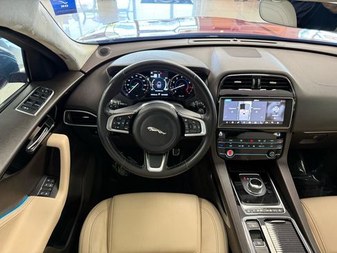 Used 2019 Jaguar F-PACE Prestige AWD/4WD image 12