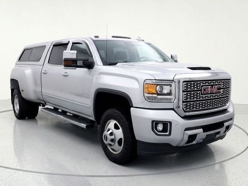 Used 2019 GMC Sierra 3500 Denali AWD/4WD image 1