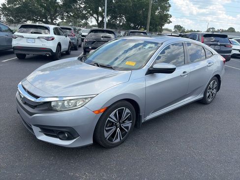 Used 2017 Honda Civic EX-L image 3