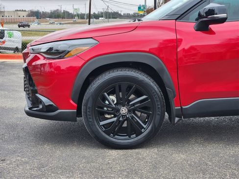 Used 2025 Toyota Corolla Cross AWD Hybrid image 8