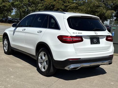 Used 2018 Mercedes-Benz GLC 300 4MATIC image 10