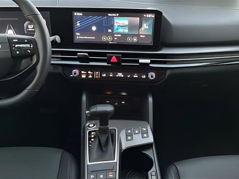 New 2026 Kia Sportage SX image 15