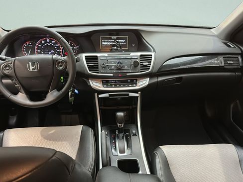 Used 2015 Honda Accord Sport image 21