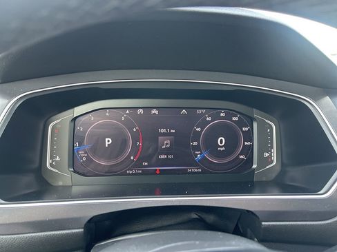 Used 2020 Volkswagen Tiguan SEL image 23