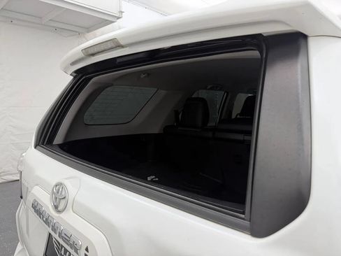 Used 2023 Toyota 4Runner SR5 Premium AWD/4WD image 7