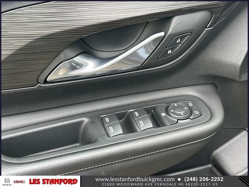 Used 2024 GMC Terrain SLE w/ Driver Convenience Package FWD image 17