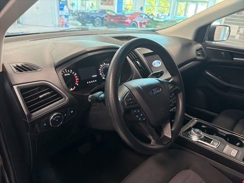 Used 2020 Ford Edge SE AWD/4WD image 14