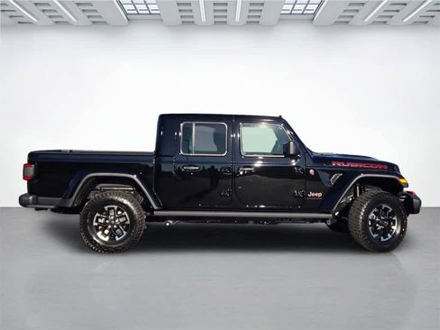 New 2025 Jeep Gladiator Rubicon image 7
