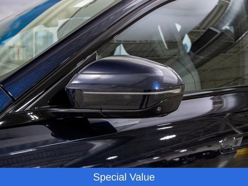 Used 2025 BMW 750e xDrive w/ Executive Package AWD/4WD image 10